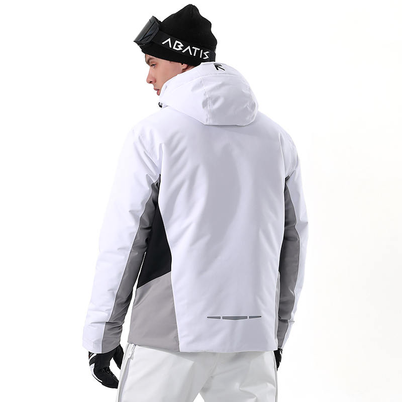 Chaqueta de snowboard de invie - Outdoor Sport Clothing Brands reseña y precio